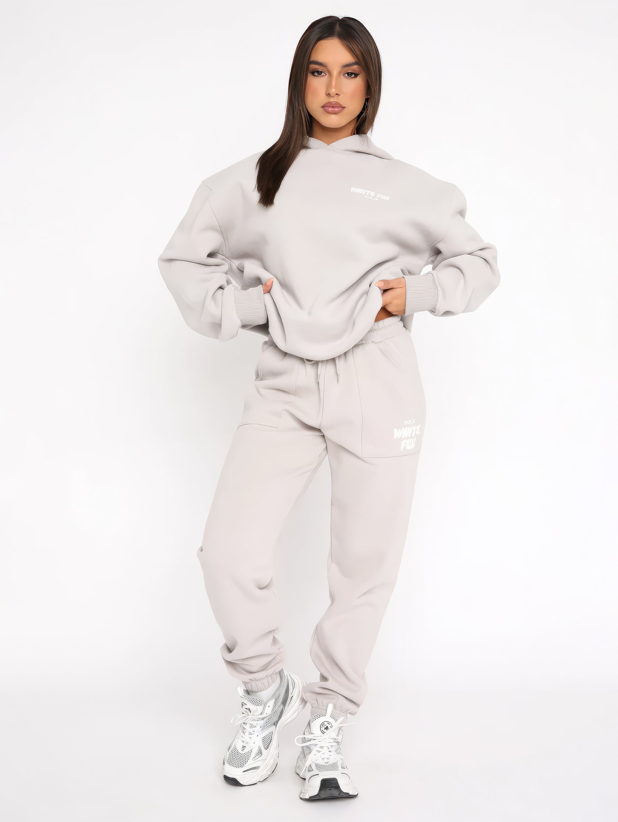 Luxe Lounge Set – White Fox Edition