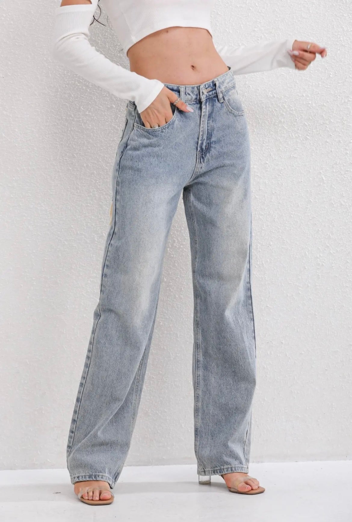ISA | Straight leg jeans