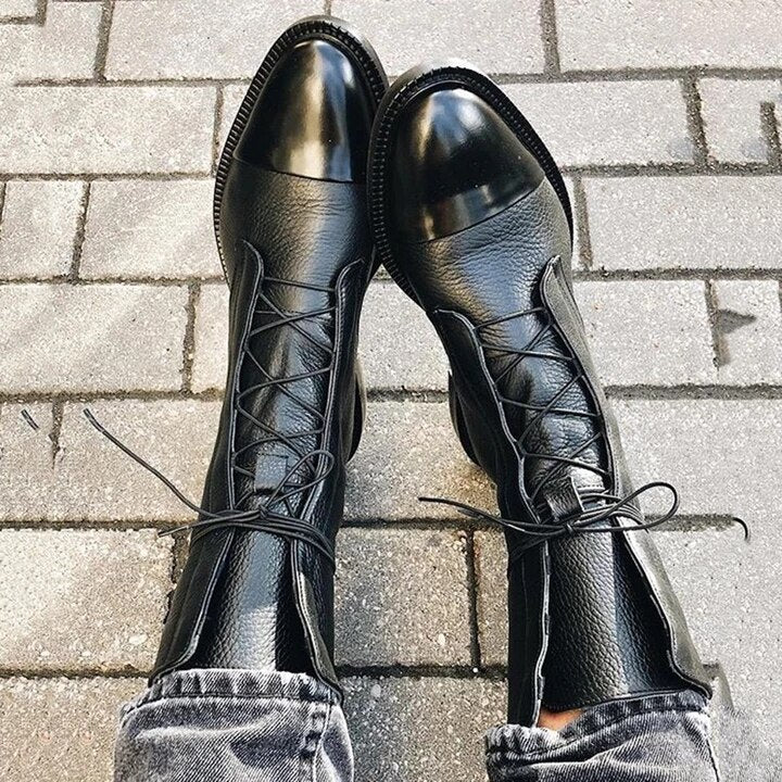 Livia | Klassieke Leren Veterlaarzen met Tijdloos Design