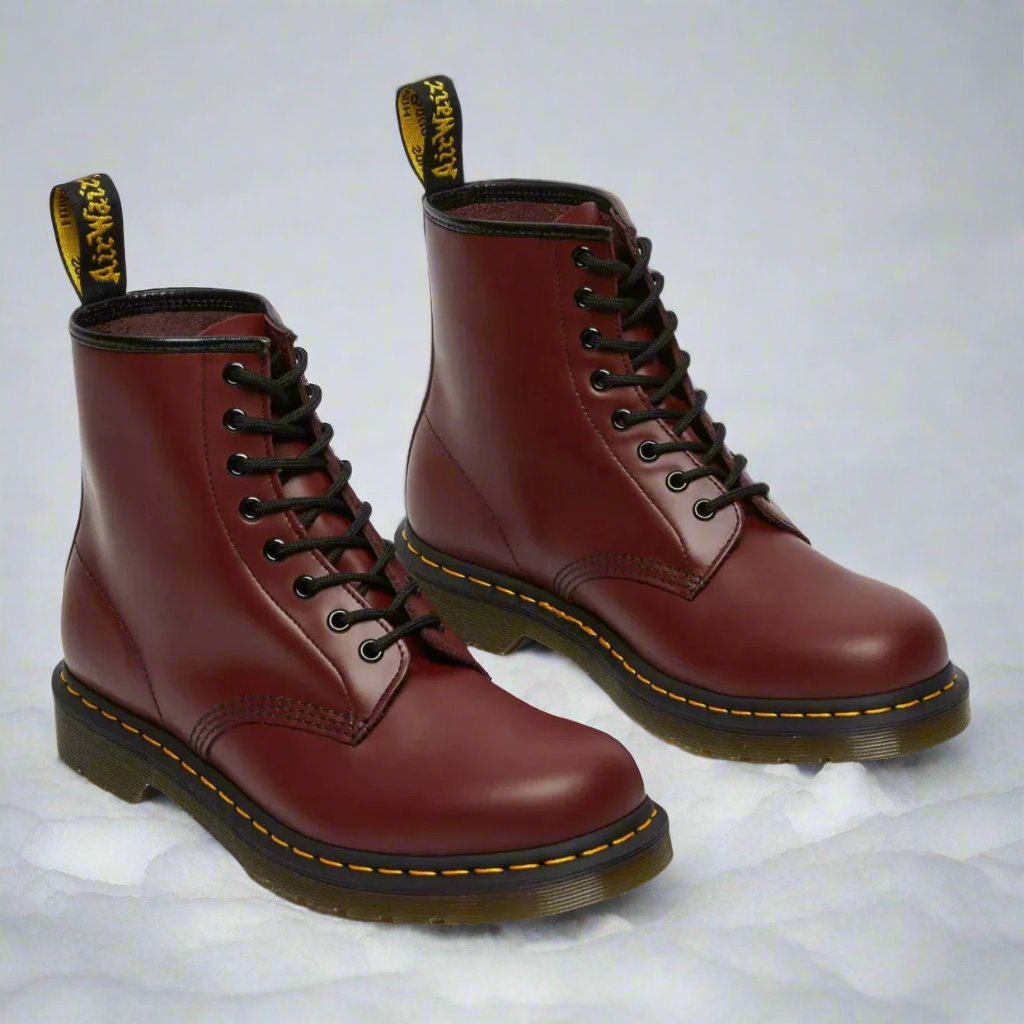 Emily Veterboots met Gele Stiknaad – Stevig, Stijlvol en Tijdloos