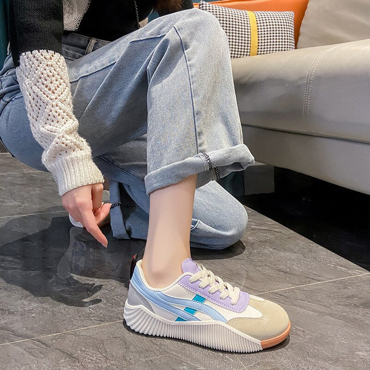 Zara | Retro Sneakers met Dynamische Strepen en Comfortabele Zool