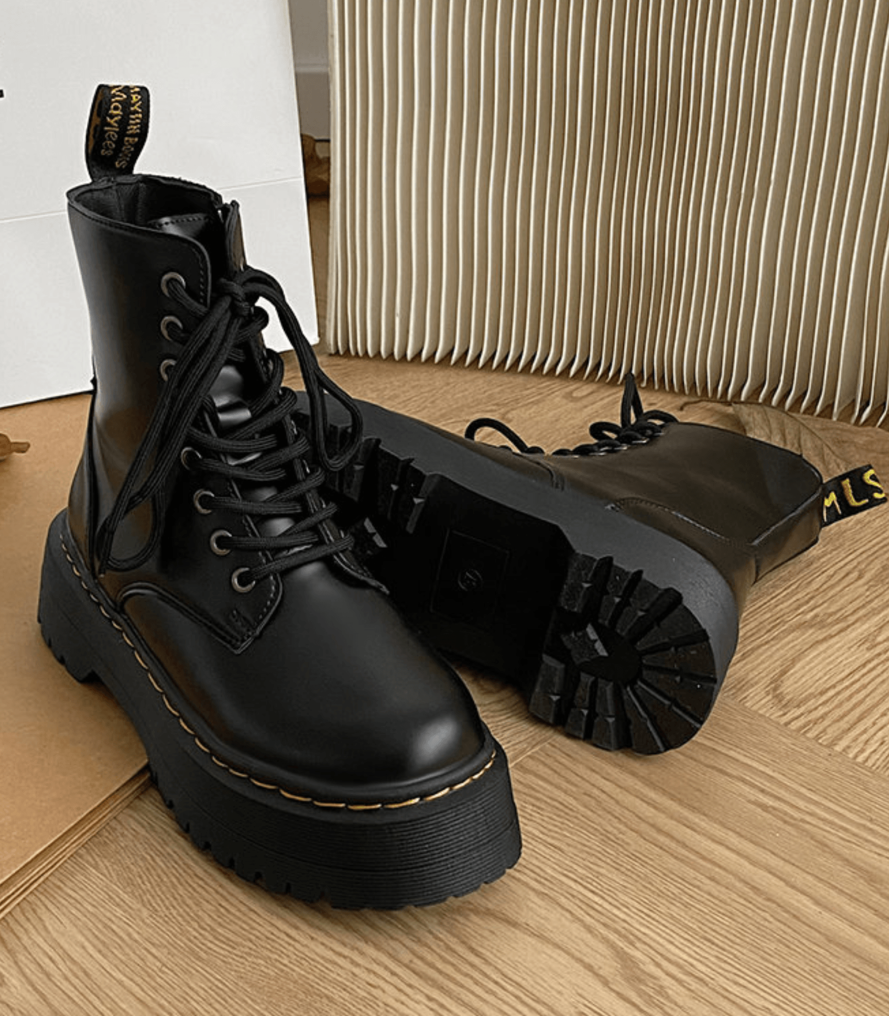 Nova | Zwarte Veterboots met Chunky Platformzool voor Dames
